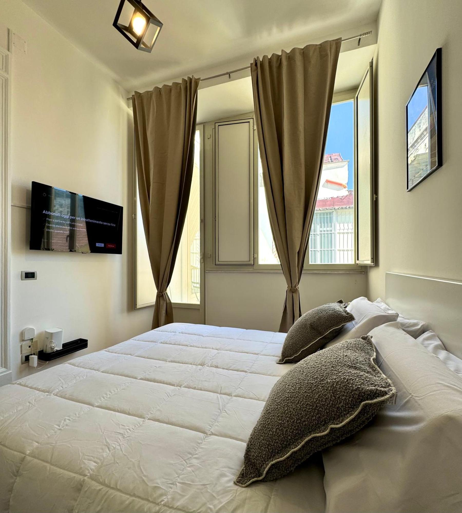 Ferienwohnung Montesanto Charm Centro Storico Neapel Exterior foto